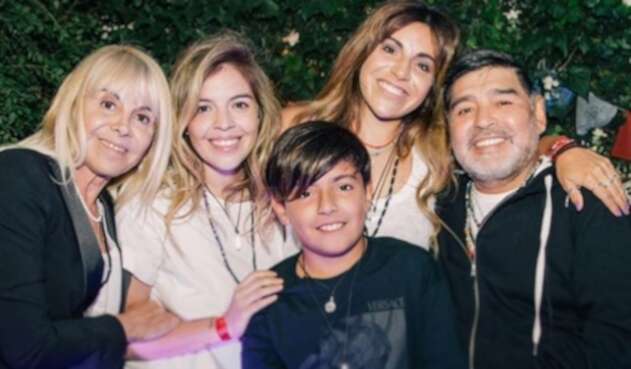 Maradona y su ex esposa Claudia