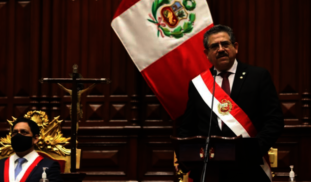 Manuel Merino De Lama asume como presidente del Perú