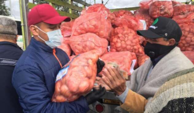 Venta de papa en peajes de Bogotá Venta de papa en peajes de Bogotá