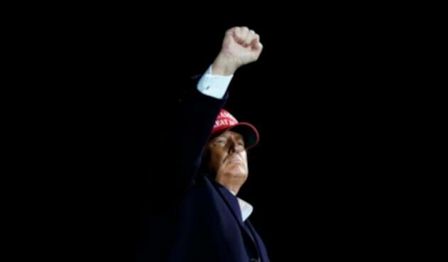 Donald Trump en acto de campaña en Florida