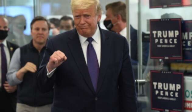 Donald Trump en la sede de campaña del partido republicano en Virginia