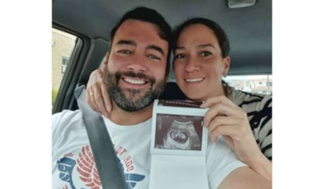 Juan Pablo Obregón y su esposa