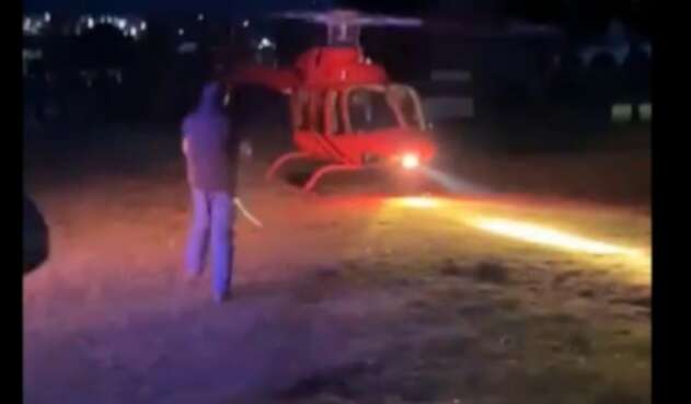 Hombre muere al ser impactado por la hélice de un helicóptero