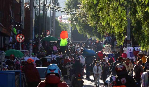 San Victorino – vendedores informales no respetan distanciamiento
