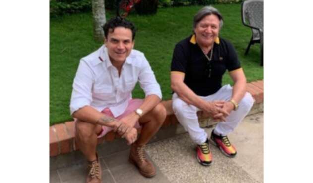 Silvestre Dangond junto a su padre William, conocido como 'El Palomo'. Silvestre Dangond junto a su padre William, conocido como 'El Palomo'.