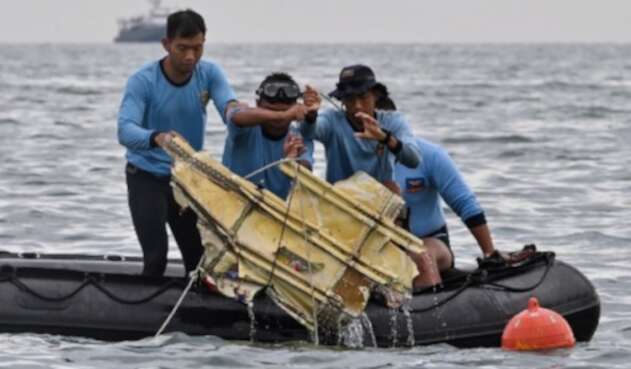 Operaciones de rescate de avión siniestrado en Indonesia