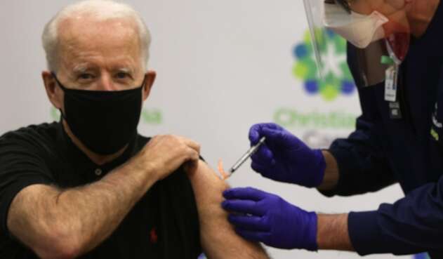 Joe Biden recibe la vacuna de Pfizer y BioNTech Joe Biden recibe la vacuna de Pfizer y BioNTech