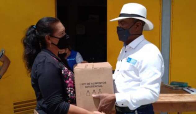 Las familias recibieron las ayudas humanitarias en Caucasia, Antioquia.