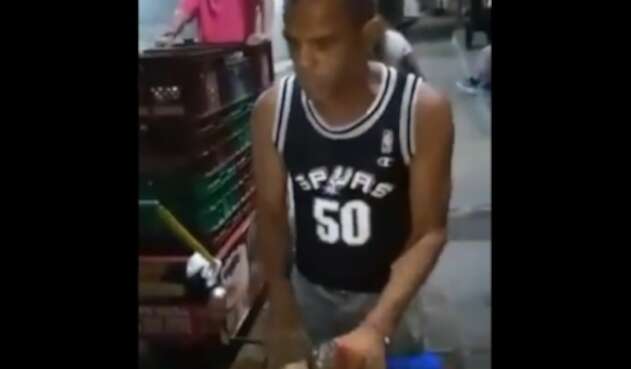 Vendedor enhuesao