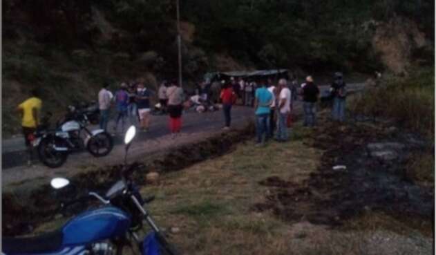 Accidente de vehículo militar venezolano en la frontera con Colombia