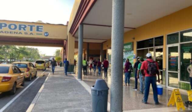Falleció mujer extranjera en la terminal de transportes de Cartagena