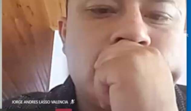 El patrullero Jorge Andrés Lasso, investigado por la muerte de una mujer en medio de los disturbios del 9 de septiembre, se declaró inocente.