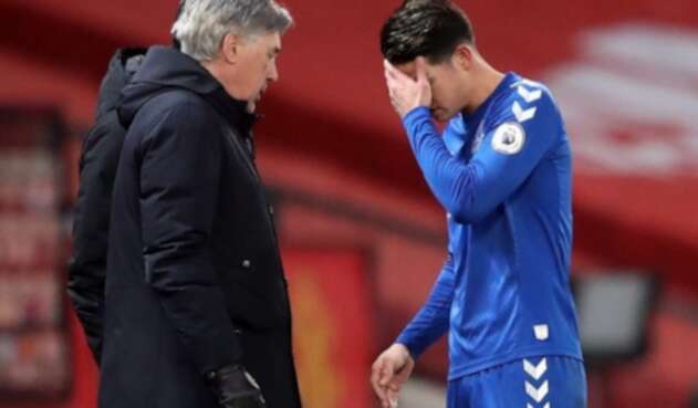 James Rodríguez y Ancelotti - Everton