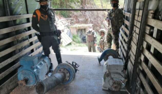Motobombas incautadas en el lugar