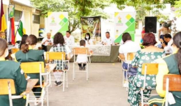 Colegios y escuelas