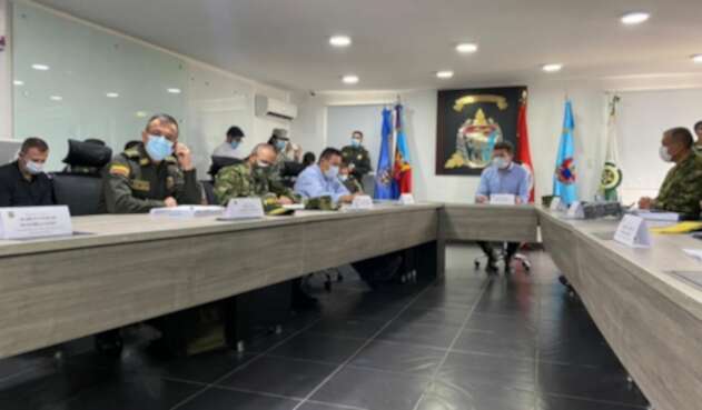Consejo de seguridad de Tumaco, liderado por el ministro Diego Molano