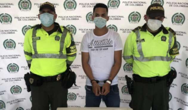 Sujeto portaba narcoparlantes.