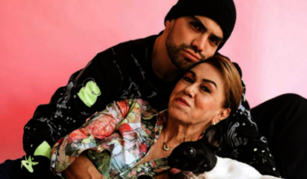 Isaac Carvajal y su abuela 'Celi'