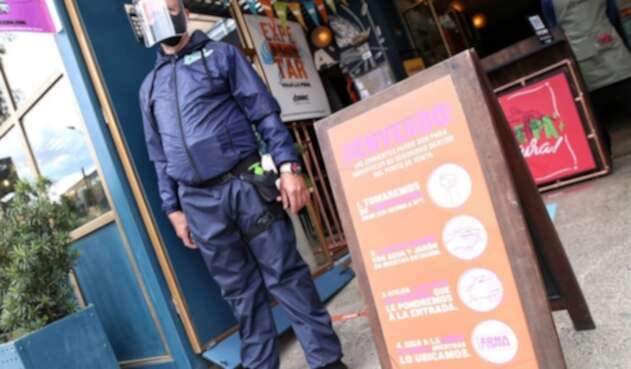 Protocolos de bioseguridad en restaurantes en Bogotá