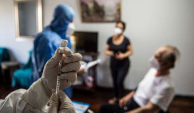 Vacuna de coronavirus para adultos mayores Vacuna de coronavirus para adultos mayores