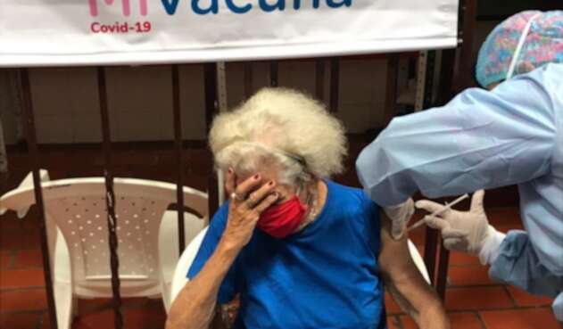 Vacunación covid Cali