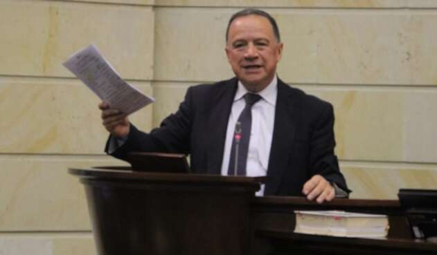 Senador Eduardo Enríquez Maya