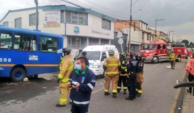 Bus del SITP choca contra una vivienda en Bogotá