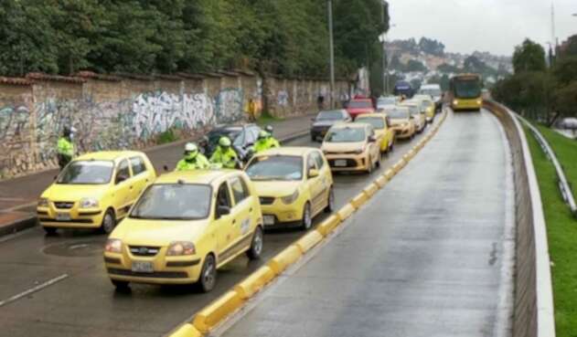 Taxistas: plan tortuga en Bogotá