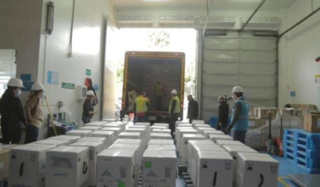 Cortesía Minsalud Nuevo lote de vacunas Pfizer llega a Colombia