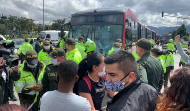 Protestas en Bogotá por reforma tributaria y cuarentenas