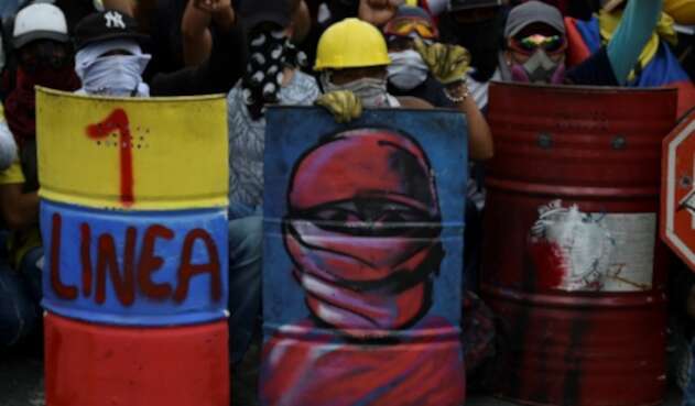 'Primera línea' durante las manifestaciones en Colombia