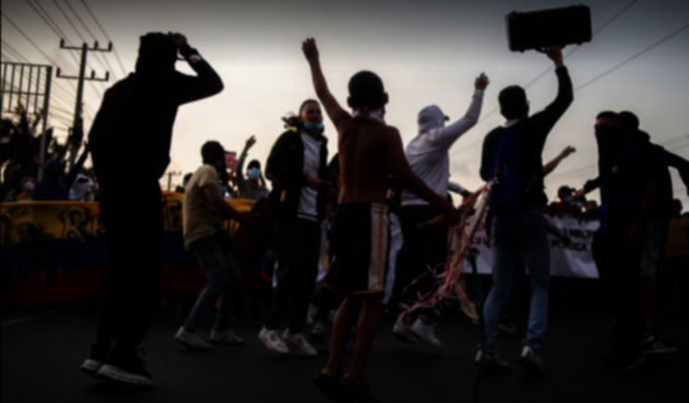 Jóvenes durante la maniestación.