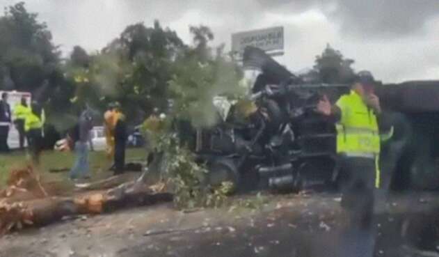 Accidente en la vía Chía-Cajicá dejó varios heridos