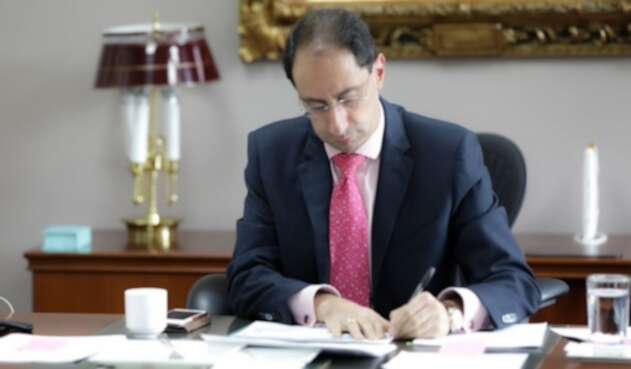 José Manuel Restrepo, ministro de Hacienda