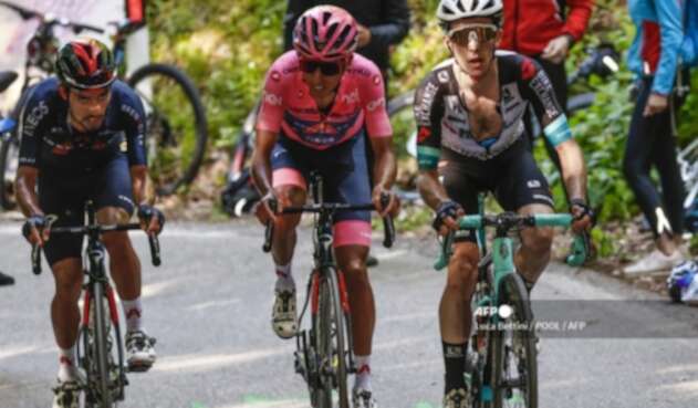 Vuelta A Espana Egan Bernal Tendra Como Rival A Romain Bardet La Fm