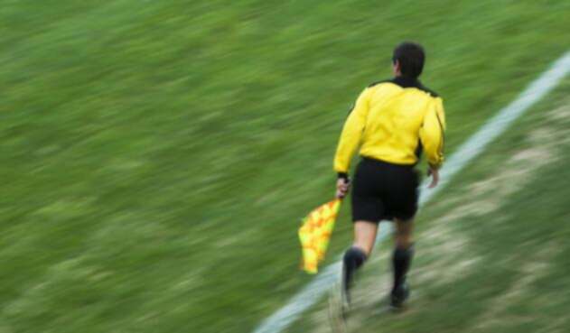 ARBITROLINEAINGIMAGE1.jpg