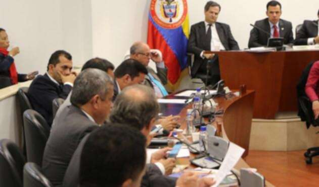 Acto-legislativo-LA-FM.jpg