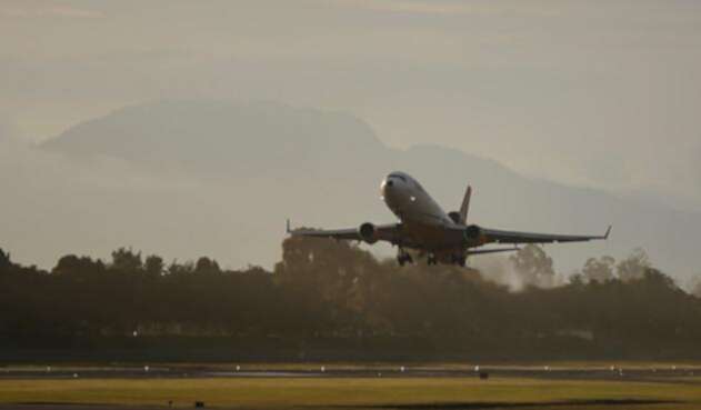 Aeropuerto-Colprensa-Juan-Páez.jpg
