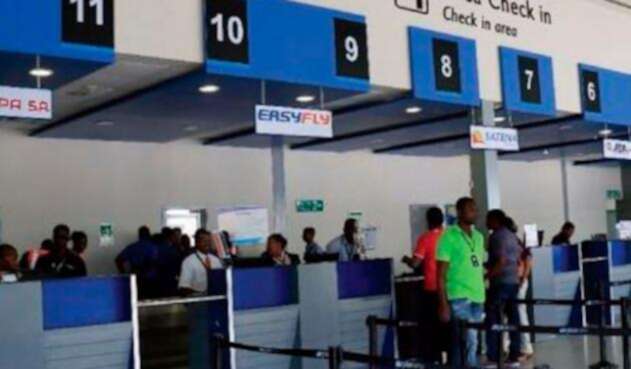 Aeropuerto-El-Caraño.jpg