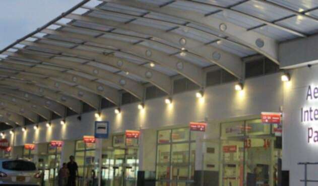 AeropuertointernacionalPalonegrolafm.jpg