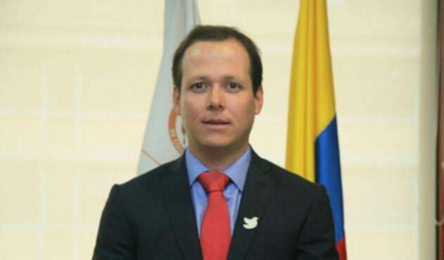 AlejandroMayalafm.jpg