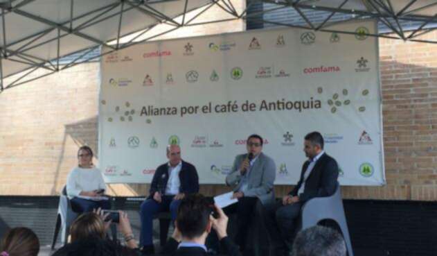 AlianzacafeterosAntioquiaLAFM.jpg