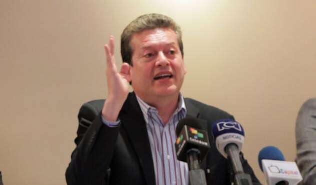 Alirio-Uribe-Colprensa-Germán-Enciso.jpg