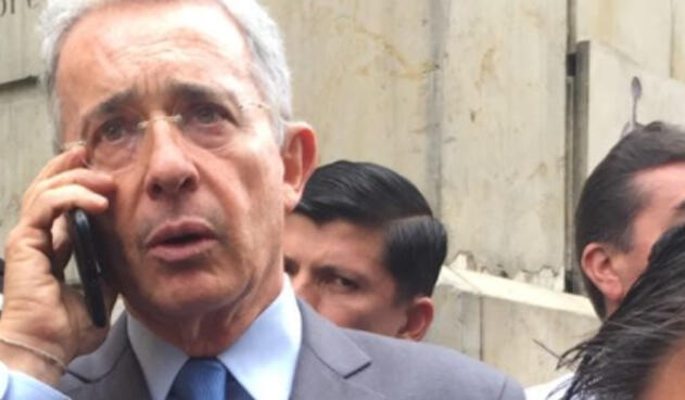 Álvaro Uribe Vélez, expresidente de Colombia Álvaro Uribe Vélez, expresidente de Colombia