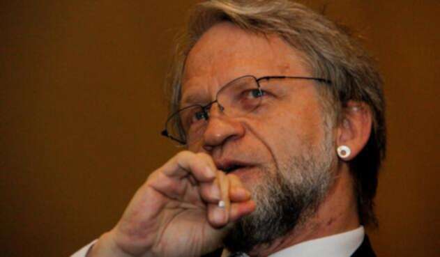 Antanas Mockus Antanas Mockus