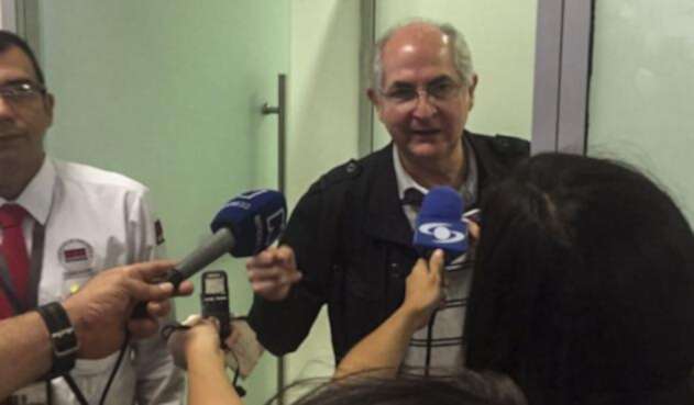 AntonioLedezmaenBogotaAFP.jpg
