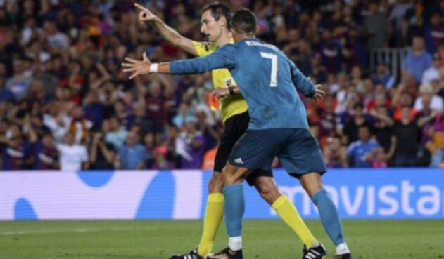 ArbitroCristianoMadridAFP.jpg