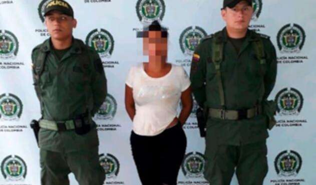 Arresto-mujer-que-atacó-a-su-hijo-con-pico-de-botella.jpg