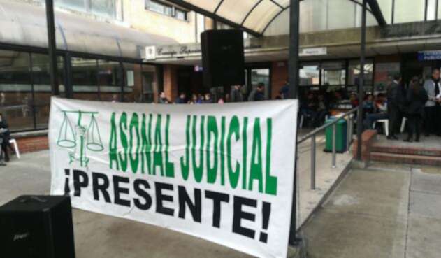 AsonalJudicialFOTOPAROLAFMRCN1.jpg