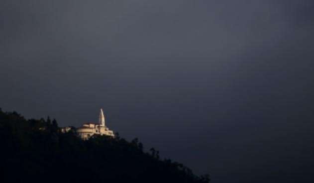 Basílica-Santuario-del-Señor-Caído-de-Monserrate-Colprensa-Mauricio-Alvarado.jpg